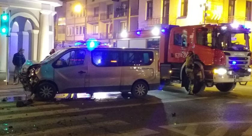 Wypadek na skrzyżowaniu Warszawskiej i 1 Maja 