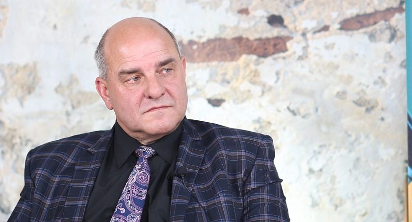 Radny Robert Błaszczyk o szpitalu, budżecie miasta oraz marszu Ani Jednej Więcej w Sochaczewie [ROZMOWA WIDEO]