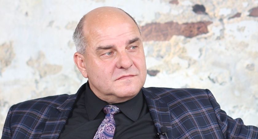 Bieżnia przy Warszawskiej, poseł Małecki, czeki dla miasta oraz msze za Sochaczew w komentarzu Roberta Błaszczyka 