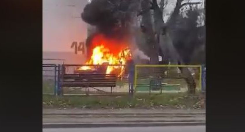 Pożar samochodu przy Piłsudskiego [VIDEO]