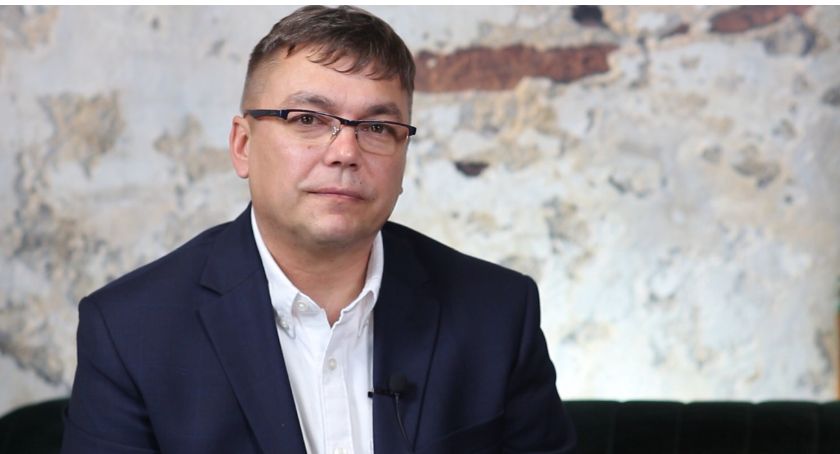 Andrzej Kuśmirek o tekturowych czekach dla Sochaczewa, inwestycjach i aktualnych sprawach miasta [WIDEO cz. I]