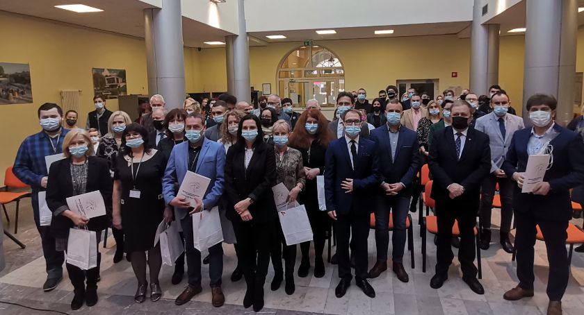 Dzień Osób Niepełnosprawnych 2021 w Sochaczewie - gala Warsztatu Terapii Zajęciowej [FOTO]