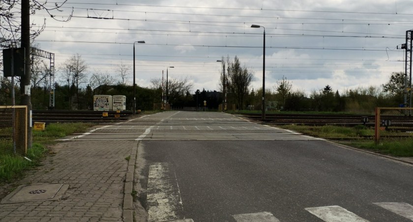 Przejazd kolejowy przy Okrzei w Sochaczewie będzie zamknięty
