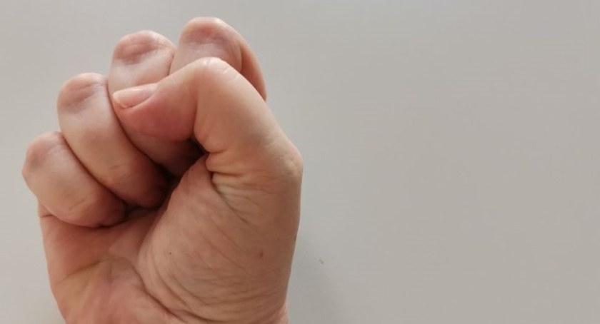 20-latek z gminy Nowa Sucha znęcał się nad rodziną