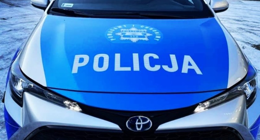 Sochaczewska kronika policyjna – wypadek drogowy i kradzież garażu