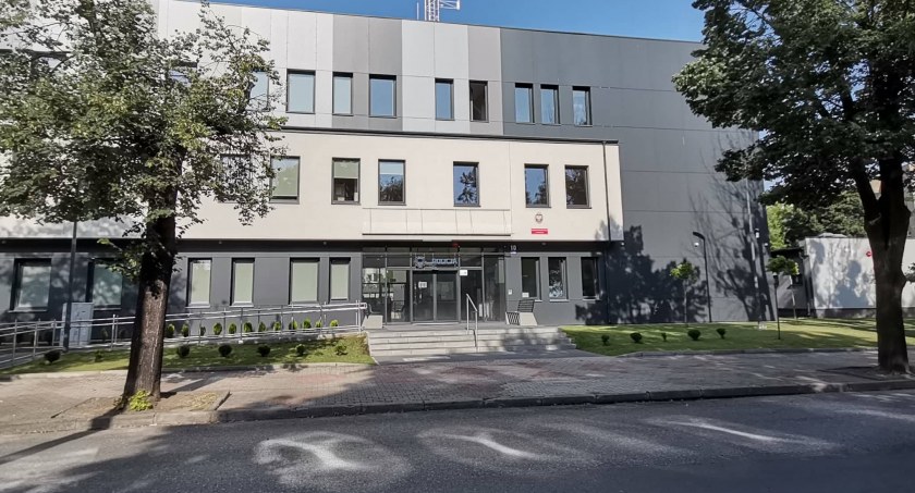 Mieszkaniec powiatu sochaczewskiego znęcał się nad matką, grozi mu pięć lat więzienia