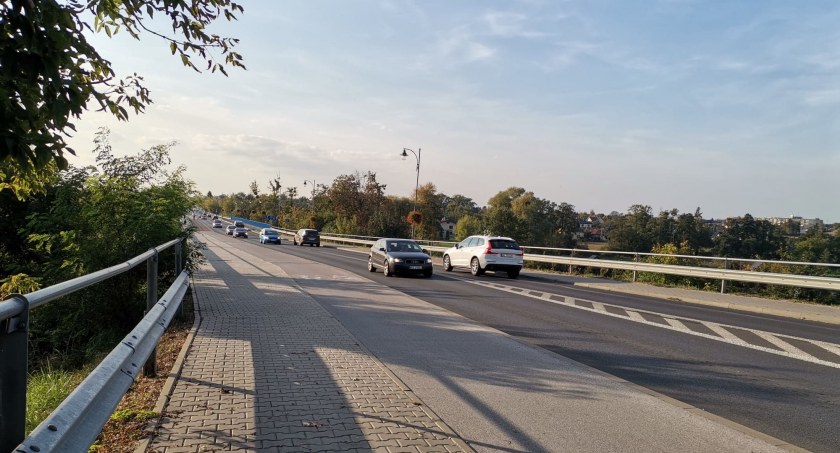 Odholowanie pojazdu w Sochaczewie – ile to kosztuje