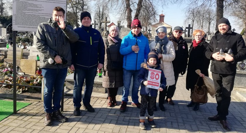 Światła pamięci dla żołnierzy AK