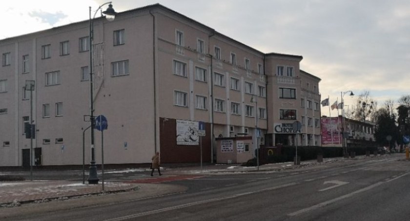 Hotel Chopin w Sochaczewie przyjął już uchodźców - potrzebne są produkty spożywcze