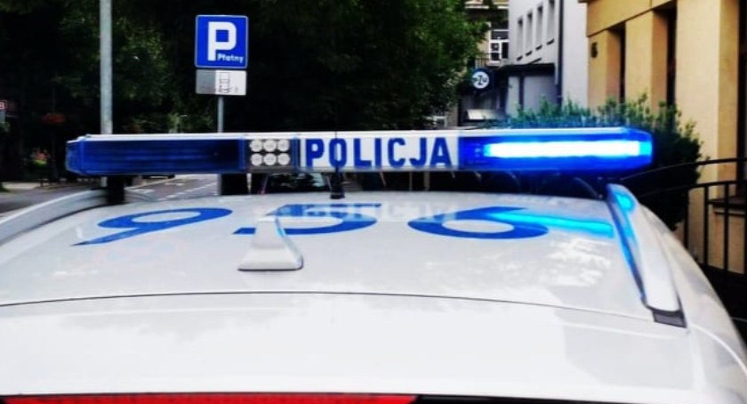Iłów - kierowca BMW uciekał przed policją