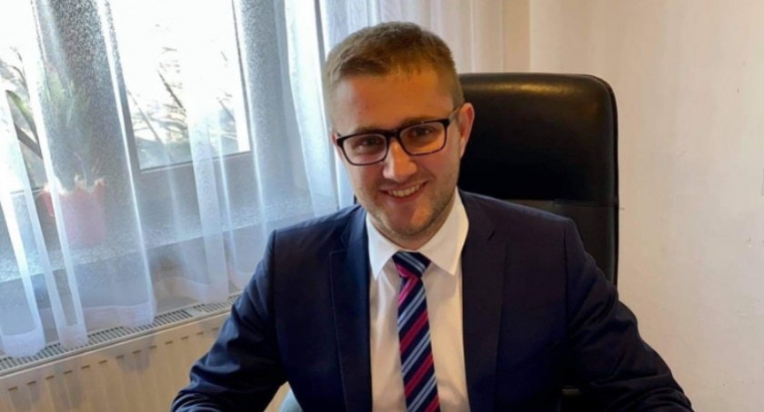 Wójt Damian Jaworski zaprasza na spotkanie dotyczące programu Czyste Powietrze
