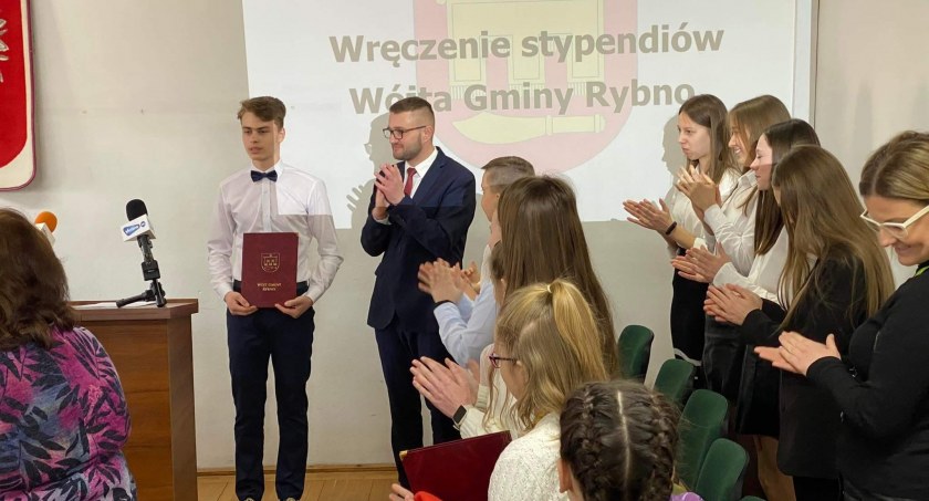 Stypendia wójta gminy Rybno zostały wręczone