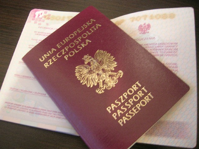 Jak zdobyć paszport?
