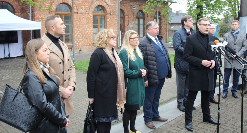 Dworzec PKP w Sochaczewie - prace ruszają