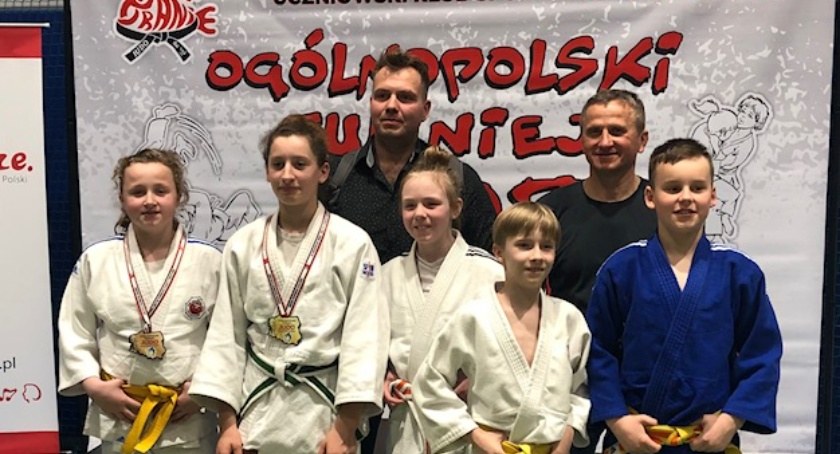Medalowy start podopiecznych trenera Janusza Piechny w Ogólnopolskim Turnieju Judo w Grodzisku Mazowieckim.