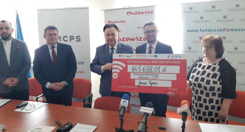 Gmina Rybno: umowa  na kwotę blisko 650 tys. zł dla  OSP Matyldów i OSP Cypriany uroczyście podpisana