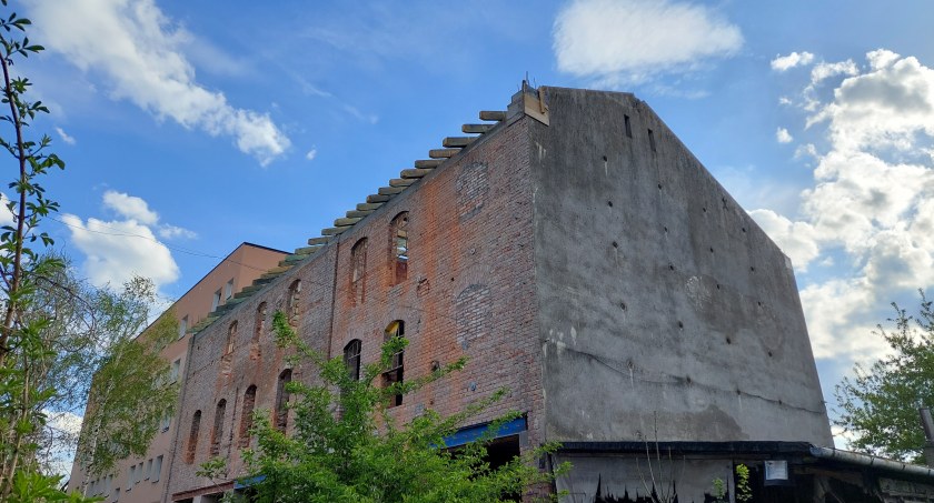 Młyn przy 1 Maja - zabytek nabiera nowych kształtów 