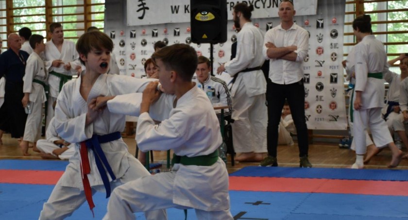 Karatecy z Sochaczewa w czołówce na Mazowszu w Mistrzostwach Województwa Mazowieckiego w Karate Tradycyjnym
