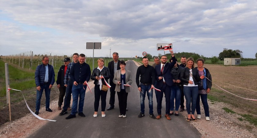 Gmina Rybno: Uroczyste otwarcie drogi gminnej Antosin-Giżyce za nam