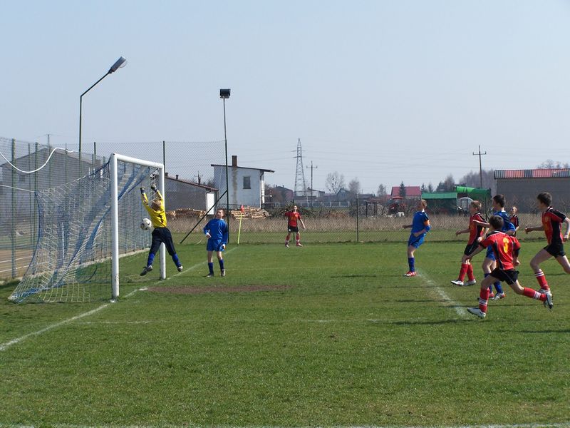 Dwa zwycięstwa w sobote po 2:0 z Mszczonowianką Mszczonów rocznika 91 i 95 w Kątach.Remis rocznika 9