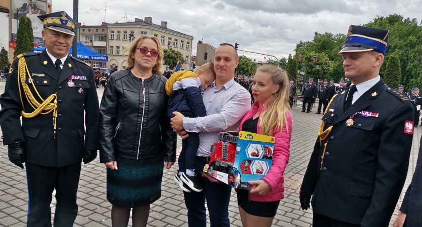 Strażackie święto w Sochaczewie - wśród wyróżnionych malutki Nikodem [FOTO] 