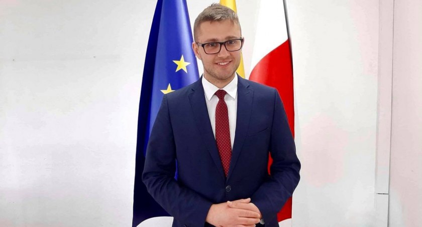 Wójt Damian Jaworski z życzeniami na Dzień Samorządowca