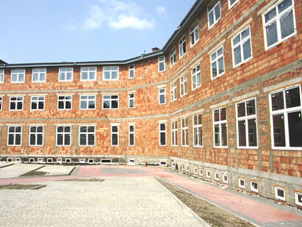 Nowe skrzydło SP nr 4 - już we wrześniu