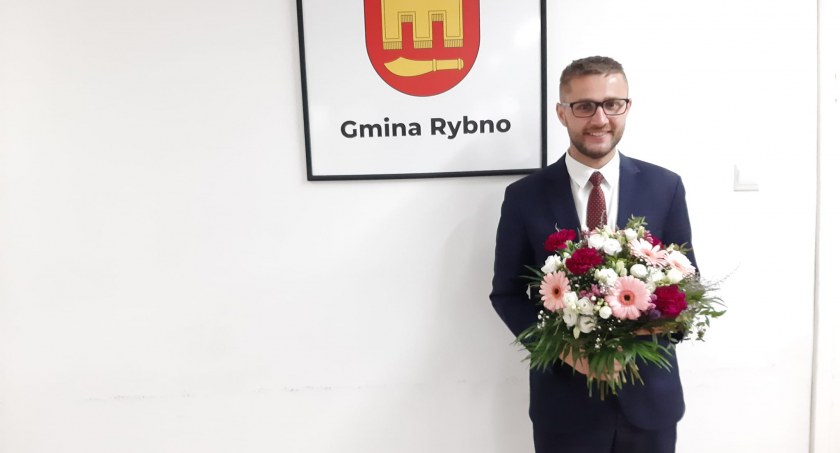 Gmina Rybno: wójt Damian Jaworski z jednogłośnym absolutorium i wotum zaufania