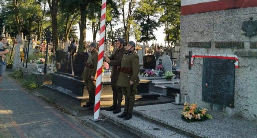 Nowe Maszty i Kamienie Pamięci 
