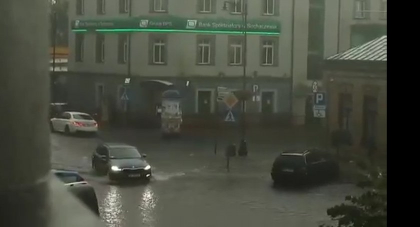 Ulewa nad Sochaczewem - solidnie popadało [WIDEO] [AKTUALIZACJA] 