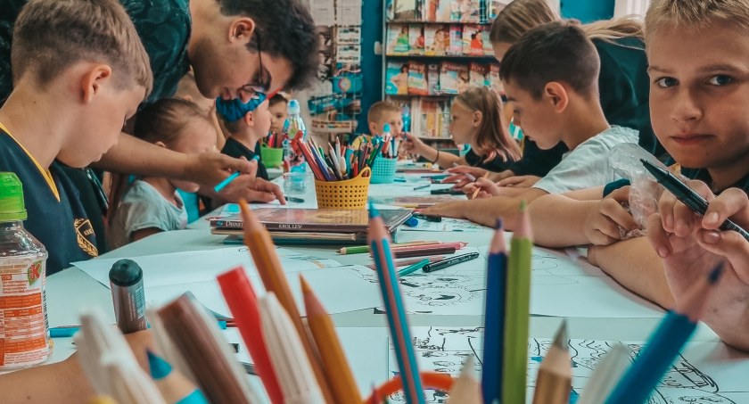 Piątkowy KOMIKS w młodzieszyńskiej bibliotece
