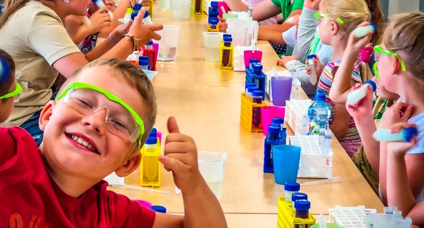 Młodzieszyn: Prawdziwe laboratoria w bibliotekach!