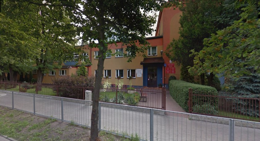 HiT w sochaczewskich szkołach - które placówki rezygnują z podręcznika?
