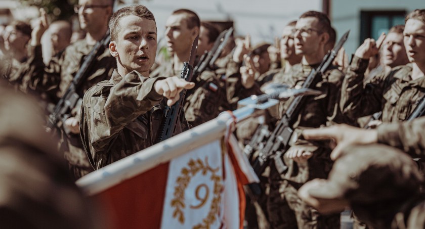 Uroczysta przysięga mazowieckich terytorialsów połączona z otwarciem batalionu w Nowym Mieście nad Pilicą