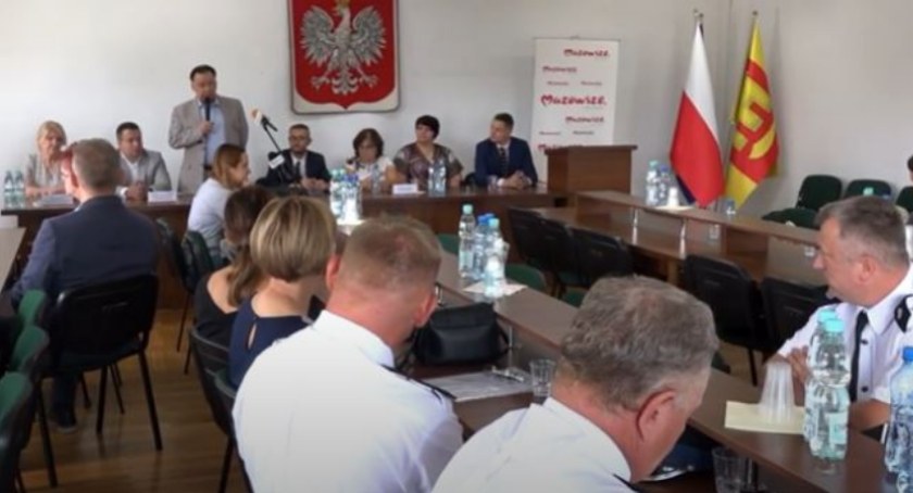 Niebezpieczne składowisko w gminie Rybno - problem zostanie rozwiązany przy wsparciu samorządu województwa