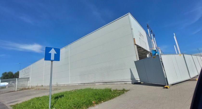 Multishop Sochaczew - wiemy co będzie w hali po Tesco 