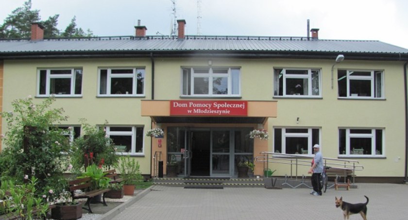 Sprawa DPS w Młodzieszynie – starostwo składa apelację