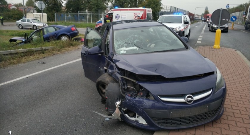 Wypadek w Żdżarowie - jedna osoba w szpitalu