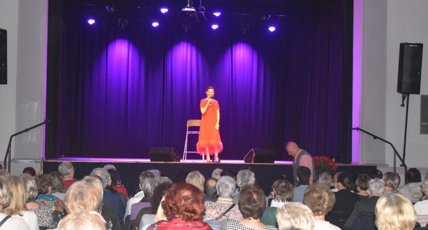 Olga Bończyk w Sochaczewie - wzruszający koncert Fundacji Pomocy Osobom z Chorobą Alzheimera