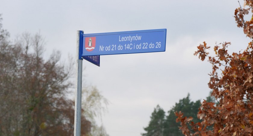 Nowe oświetlenie i oznakowanie w gminie Młodzieszyn