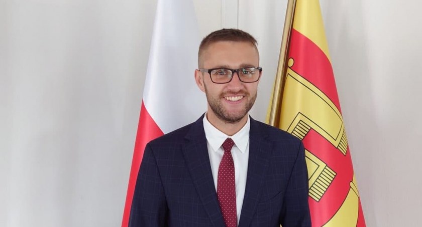 Wójt Damian Jaworski składa życzenia z okazji Dnia Pracownika Socjalnego