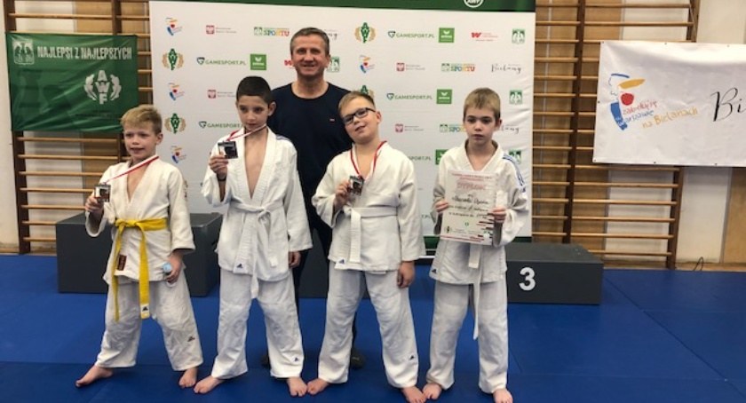 Dzień Niepodległości uczczony startem judoków Siódemki na matach AZS AWF Warszawa.