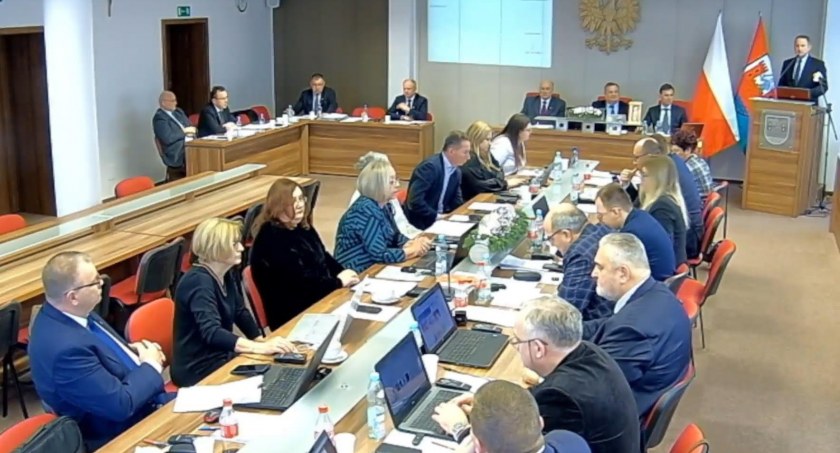 Co warto wiedzieć o budżecie 2022 r.  przed jego zamknięciem? 