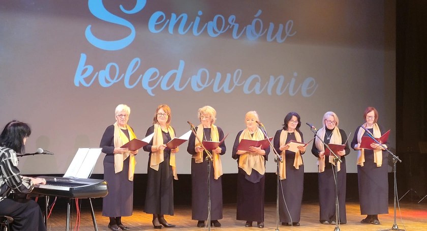Seniorów Kolędowanie z udziałem UTW