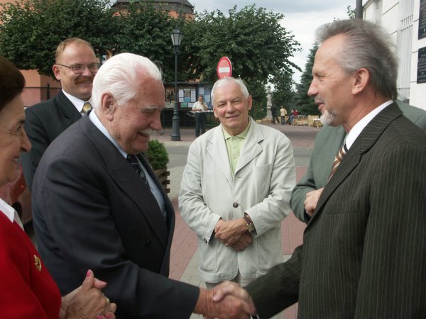 Prezydent Kaczorowski z wizytą w Sochaczewie