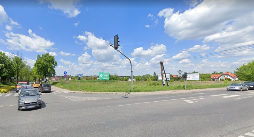 Nowy most w Sochaczewie - raport mówi o korkach, brudzie i spalinach