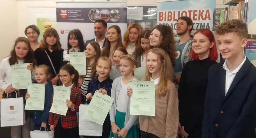 Jubileuszowa 20. edycja powiatowego konkursu „Tę książkę warto przeczytać” za nami