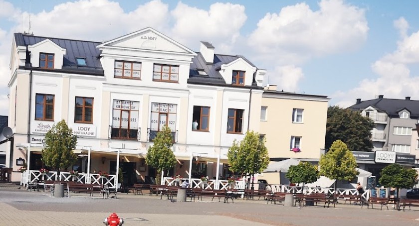Plac Kościuszki w Sochaczewie - wiemy co otworzy się po Sweet Cafe