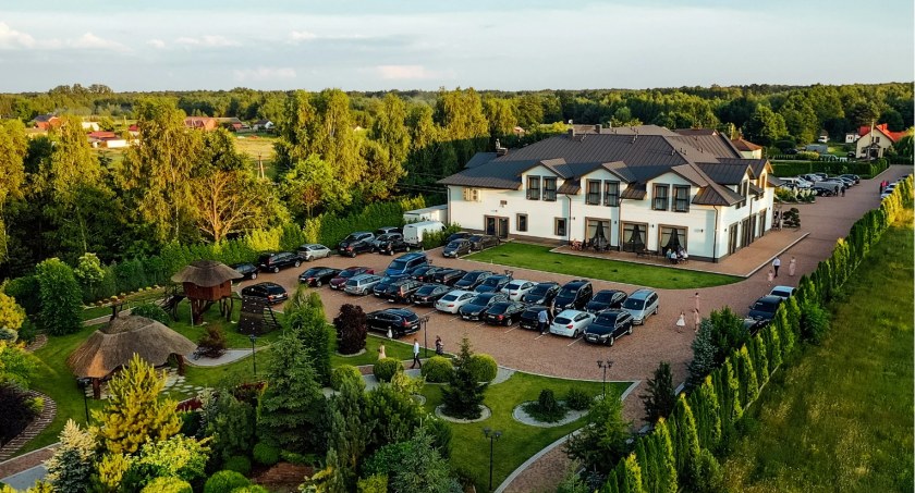 WYNIKI zabawy - Wygraj vouchery na Dzień Kobiet do restauracji i na słodkości 