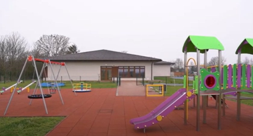 Nowoczesne przedszkole w gminie Rybno, ostatnie prace wykończeniowe [WIDEO]